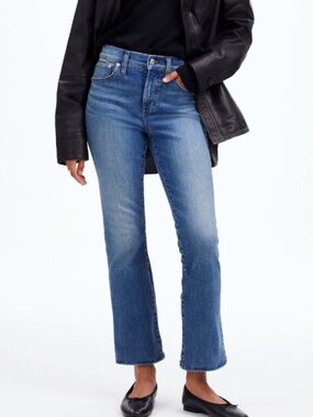 Madewell Mid Rise Kick Out Jeans - size 27